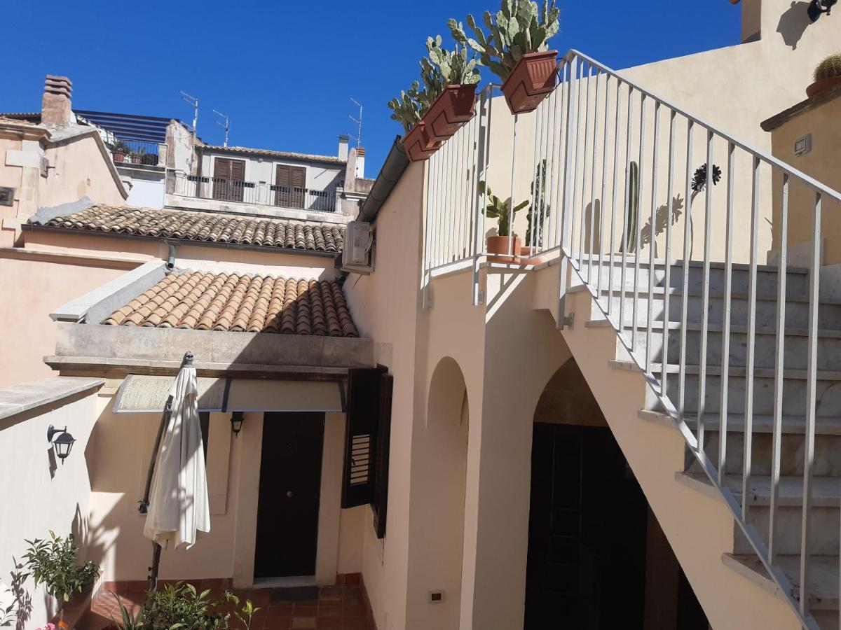 הוילה סירקוזה La Casa Di Sarah מראה חיצוני תמונה