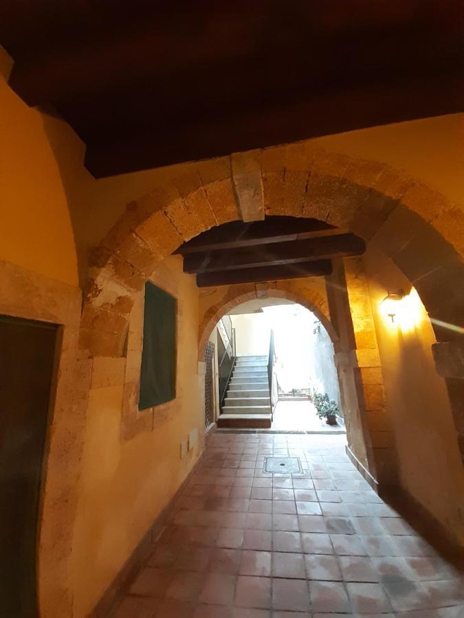 הוילה סירקוזה La Casa Di Sarah מראה חיצוני תמונה
