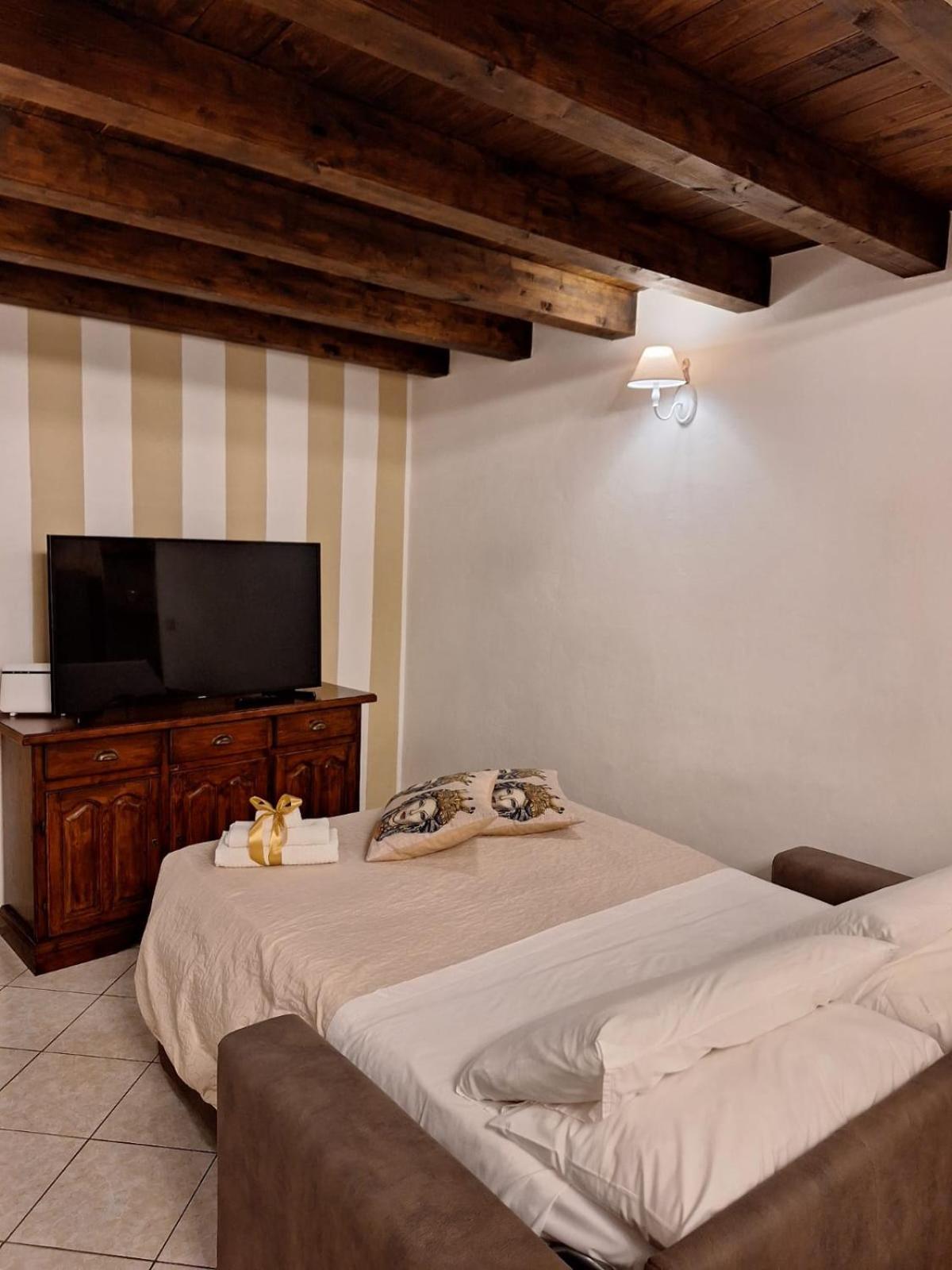 הוילה סירקוזה La Casa Di Sarah מראה חיצוני תמונה
